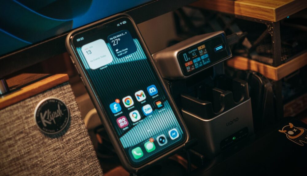 iOS 27 launch features