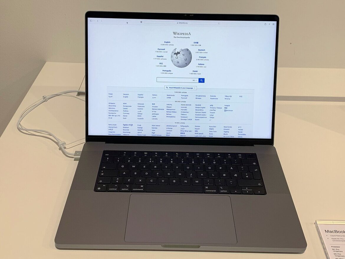 Touchscreen MacBook Pro: Is It the Best Upgrade Yet?